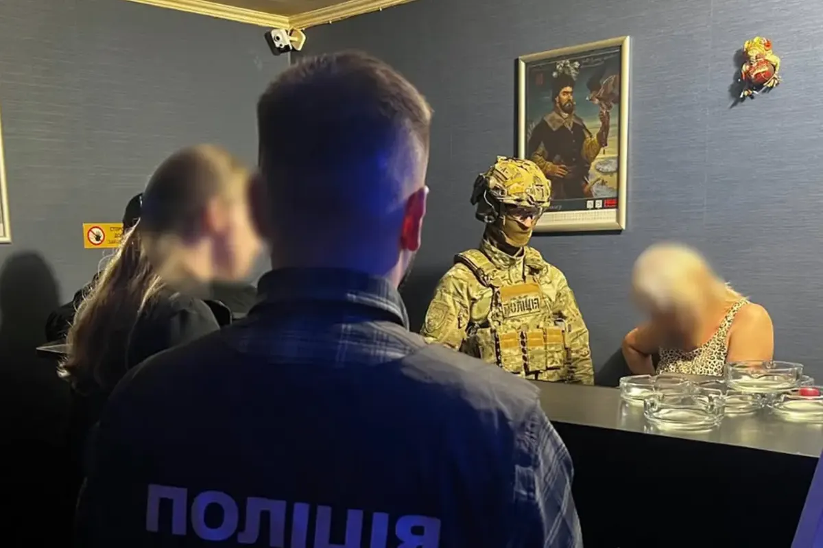 У Волочиську пенсіонерка організувала підпільне казино у підвалі
